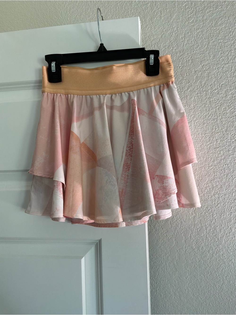 Lululemon court rival skirt
